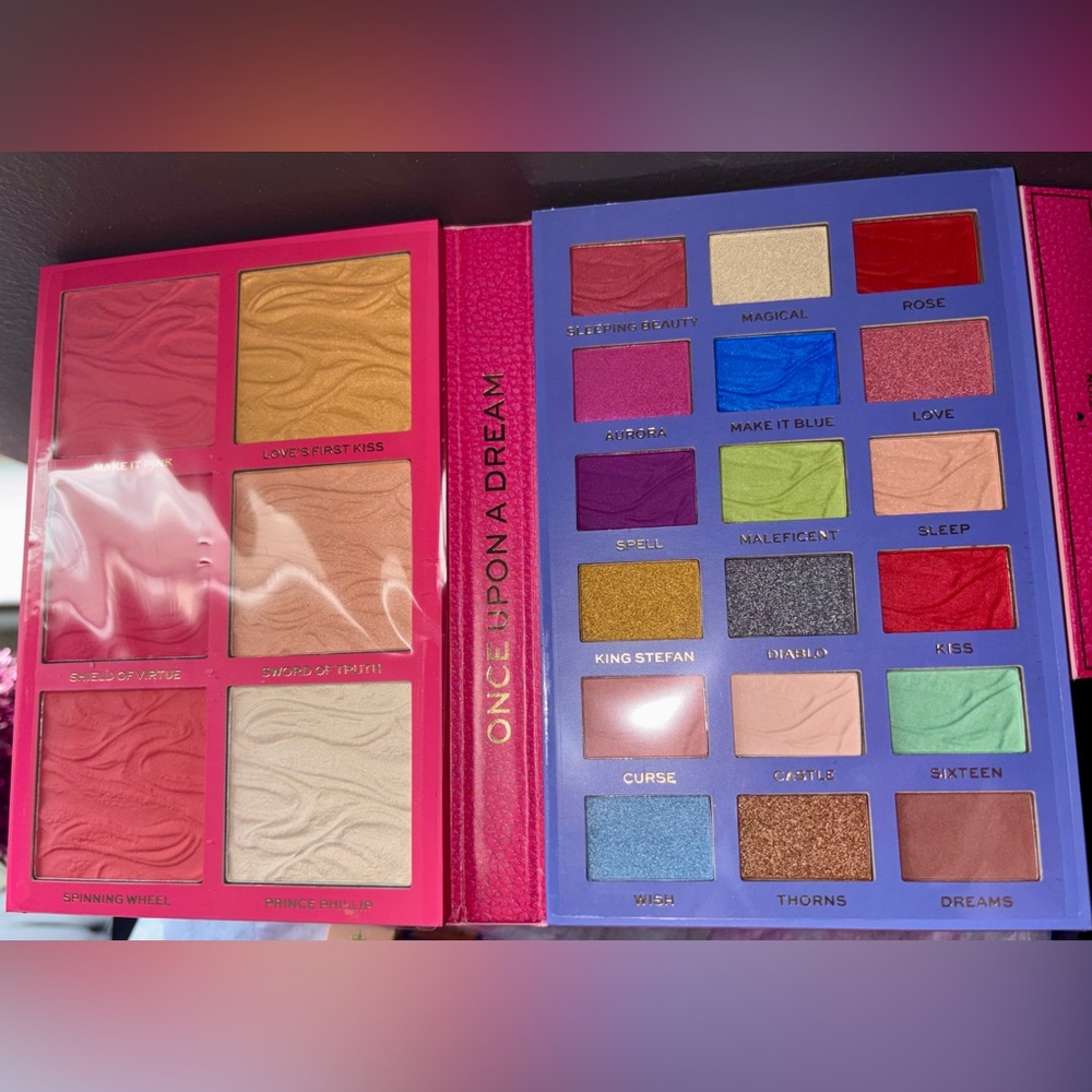 Sleeping Beauty Makeup Bundle * RARE* - Picture 4 of 14